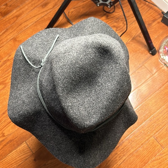 Saks Fifth Ave Wool and Leather Fedora - Picture 4 of 7